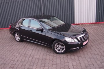 E-Klasa* 1,8*Benzyna*Automat* Limuzyna*Skóra* Ksenon